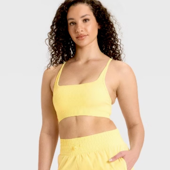 All In Motion Women's Yellow Seamless Ribbed Light Support Sports Bra XXL - Picture 1 of 5